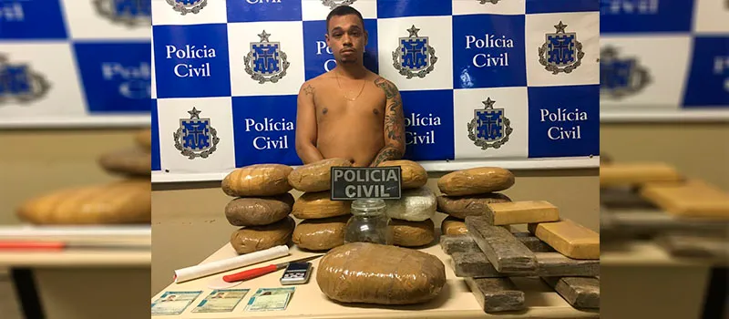 FLAGRANTE: Traficante é preso transportando drogas com adolescente em Ilhéus