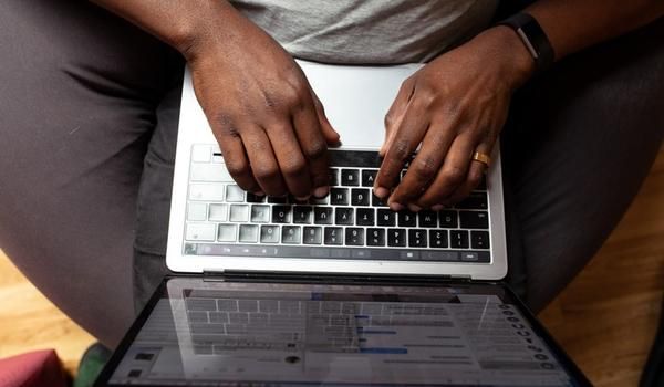 Senai lança plataforma online e gratuita de estudo que oferece curso técnico em Mecânica | Foto: Ilustração Pexels
