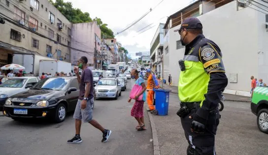 Procissão em louvor a Santa Luzia altera trânsito no Comércio nesta terça; veja o que muda