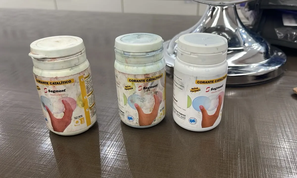 Polícia Civil investiga óticas após denúncia e apreende produtos vencidos em Salvador
