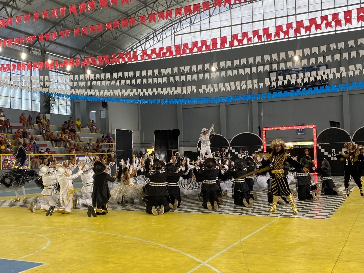 Festival De Quadrilhas Juninas Do Galinho Chega Ao &Uacute;ltimo Dia De Apresenta&ccedil;&otilde;es Nesta Quarta Feira