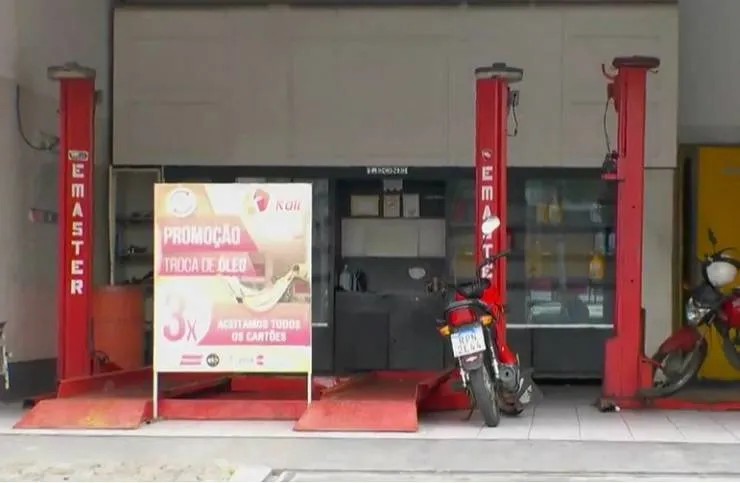 Suspeito foge da PM, invade posto de combustíveis, faz reféns, mas é preso em Salvador