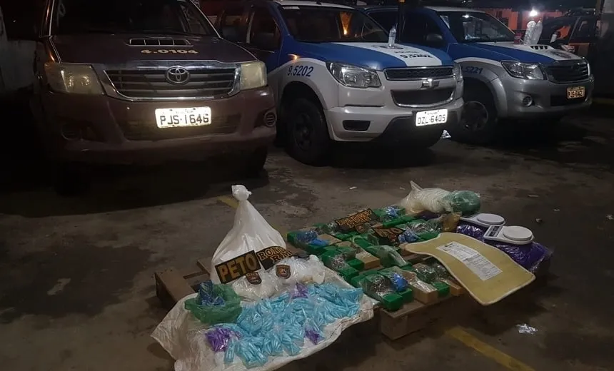 Polícia localiza ponto de distribuição de drogas em Lauro de Freitas