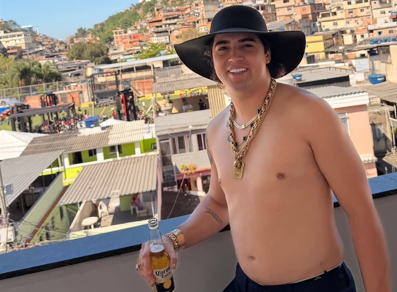 Natanzinho Lima faz show para chefes do tr&aacute;fico da Bahia no Rio de Janeiro.| Foto: Redes Sociais