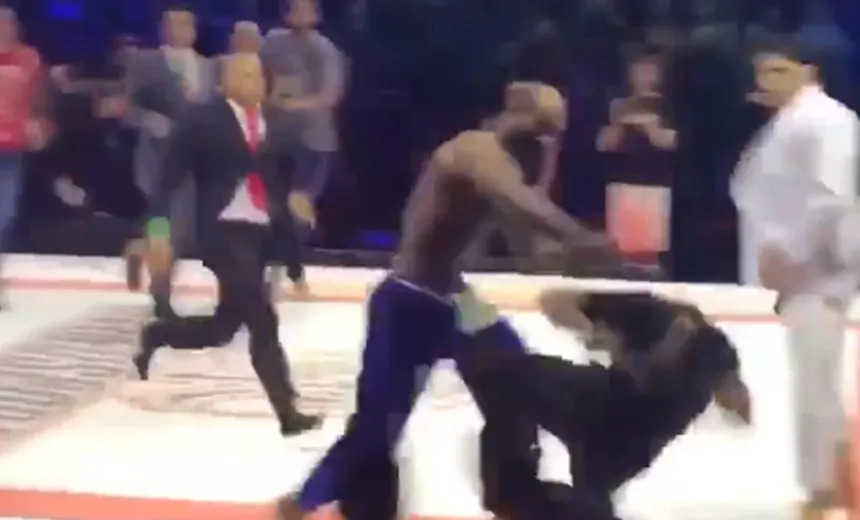 ‘Quebra pau’: evento de Jiu Jitsu termina com briga generalizada; veja vídeo