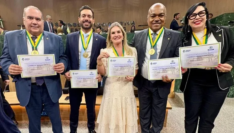 Após homenagens em Goiás, deputados retomam sessão na Alba