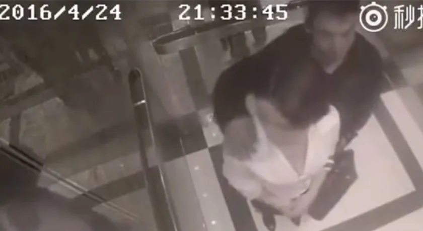 Apresentadora de TV chinesa reage a assédio em elevador e ‘nocauteia’ agressor; Veja o vídeo