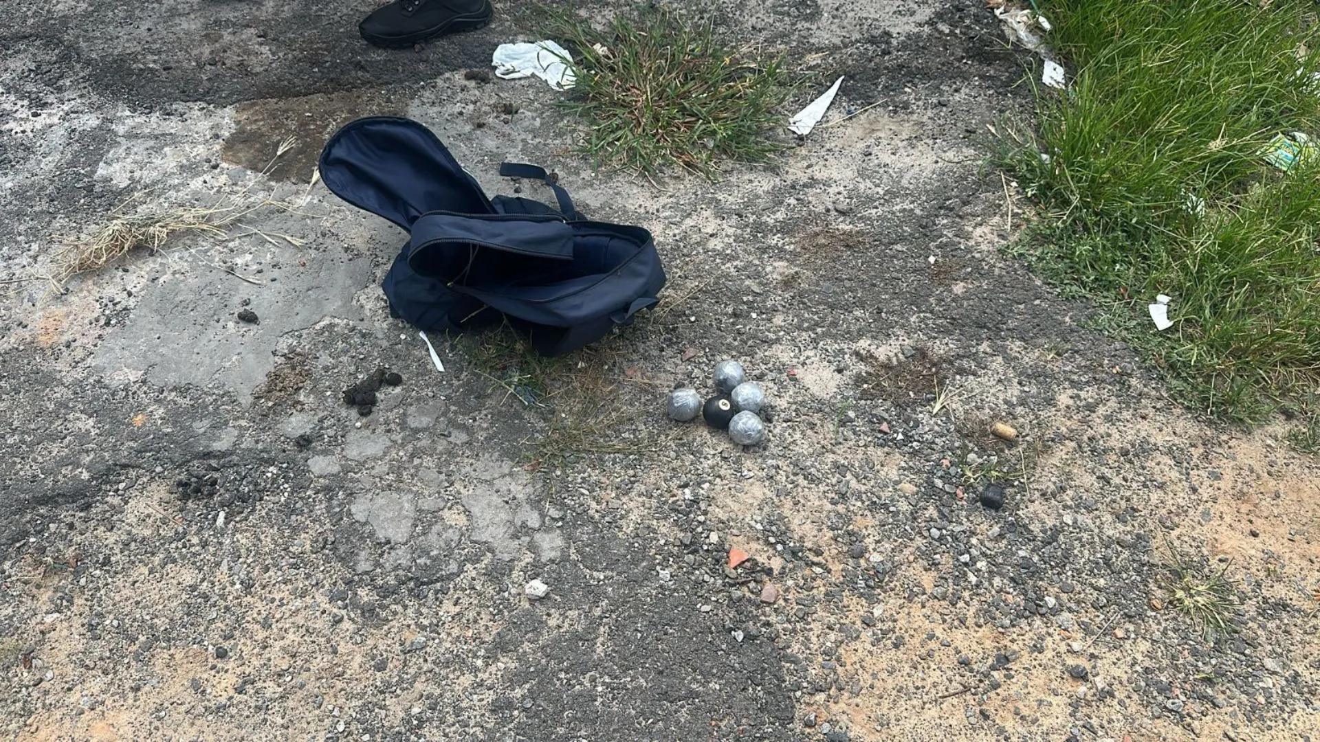 Integrantes de torcida organizada são detidos com artefatos explosivos em Salvador