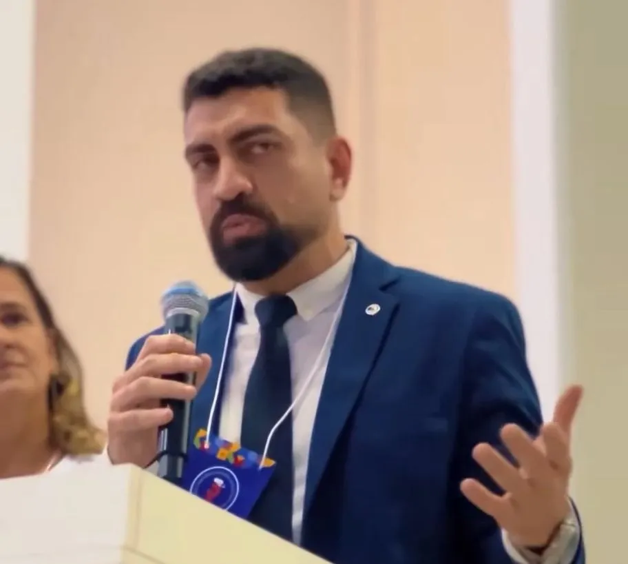 Denunciado por agressão à esposa, procurador vai a evento sobre violência 