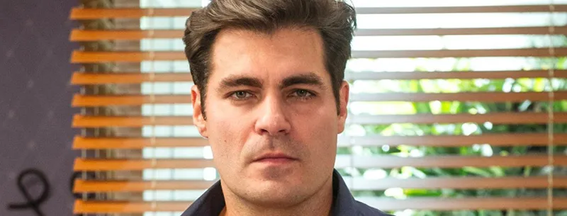 SEM CERIMÔNIA: Thiago Lacerda devora café da manhã do ‘Mais Você’ e vira piada nas redes sociais