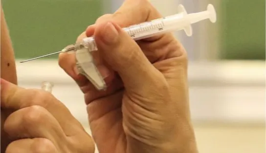 Agendamento da aplicação da 2ª dose de CoronaVac é retomado em Salvador após chegada de nova remessa de imunizantes