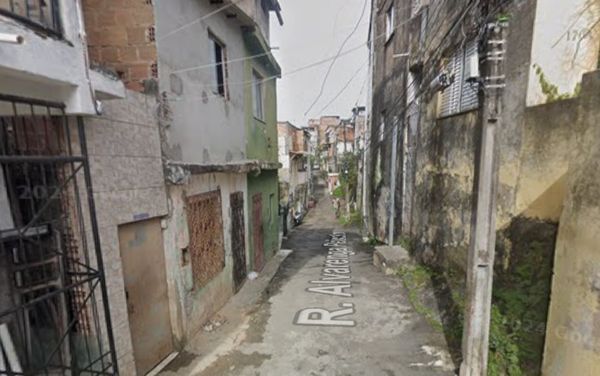 O homem foi executado a tiros dentro de casa na Rua Alvarenga Peixoto, bairro da Liberdade. Foto: Reprodu&ccedil;&atilde;o | Google Maps