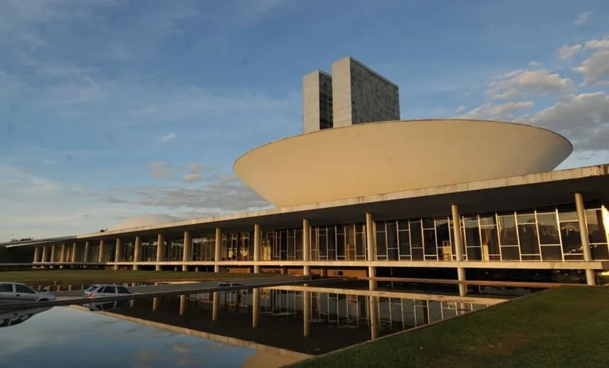 Congresso Nacional aprova salário mínimo de R$ 1.039 para 2020