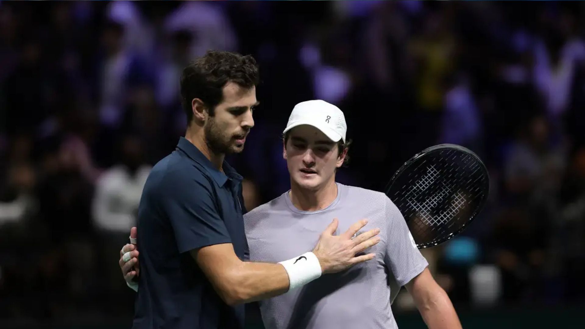 João Fonseca dá adeus ao Masters 1000 de Paris. Foto:  Reprodução | Instagram/Rolex Paris Masters