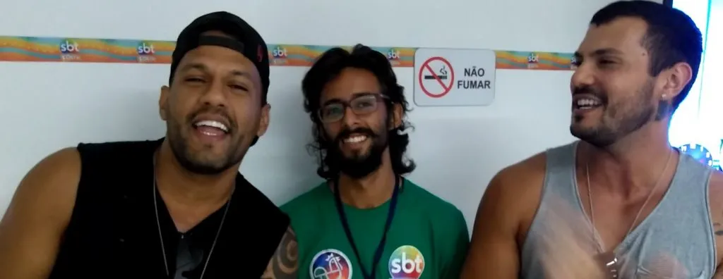 No estúdio da SBT, dupla sertaneja Maykow e Bruno fala sobre “Eu Tô Com Ismo”, seu primeiro hit