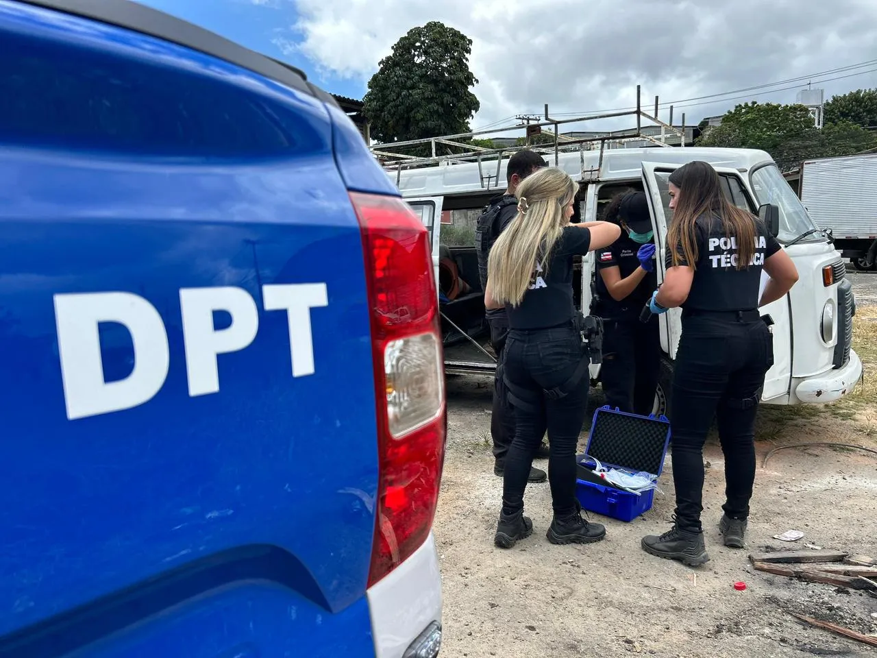 Carro usado pelos técnicos de internet mortos no Cabrito é localizado