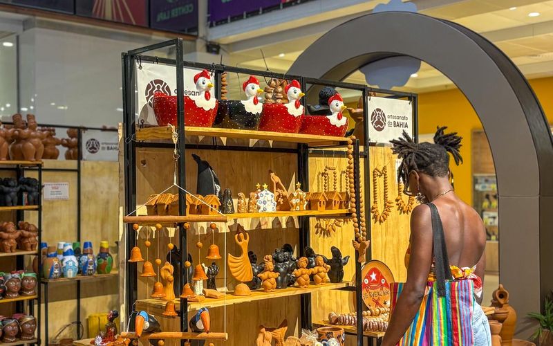 A iniciativa leva ao centro de Salvador a produ&ccedil;&atilde;o de Maragogipinho, distrito de Aratu&iacute;pe reconhecido pela atividade ceramista e pela presen&ccedil;a de olarias que abastecem diferentes regi&otilde;es do pa&iacute;s/Foto: Divulga&ccedil;&atilde;o