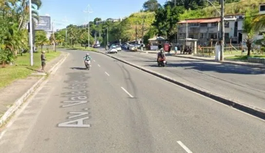 Colisão entre moto e ônibus deixa um ferido no Vale do Ogunjá 