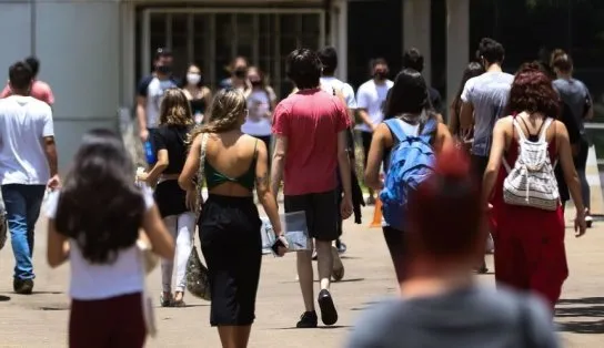Prazo de adesão de universidades públicas ao Sisu acaba nesta sexta-feira; seleção é referente à segunda edição de 2021