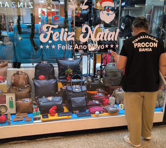 Opera&ccedil;&atilde;o Natal Do Procon Ba Fiscaliza Acessibilidade No Com&eacute;rcio
