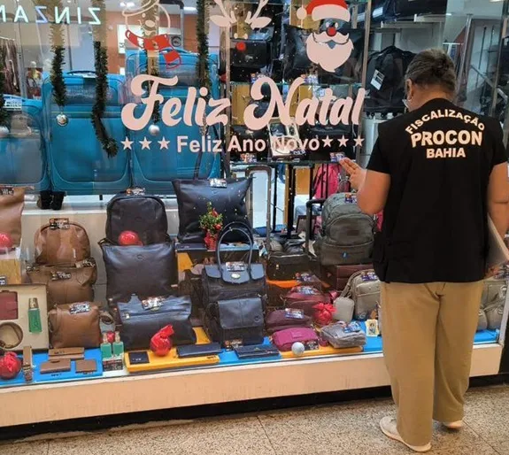 'Operação Natal' do Procon-BA fiscaliza acessibilidade no comércio