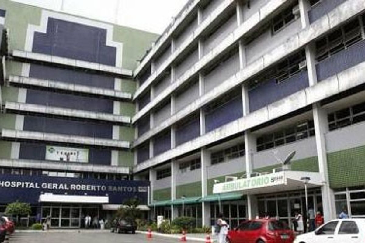 Policial foi socorrido e encaminhado para o Hospital Roberto Santos. Foto: Divulga&ccedil;&atilde;o