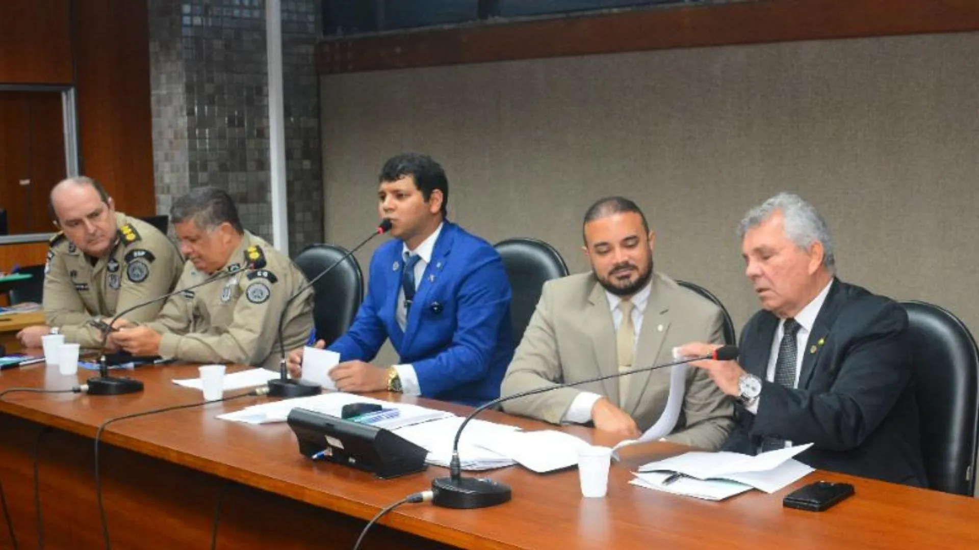 Impasse no comando da Comissão de Segurança Pública impede início oficial