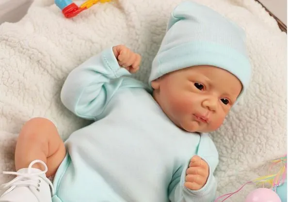 Bebê reborn: de brinquedo a ferramenta emocional para mulheres adultas