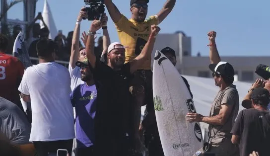 Deu Brasil no surf: Filipe Toledo é tetra e estreante Samuel Pupo vice na etapa Rio Pro da WSL
