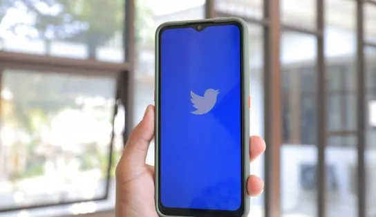 Mesmo após conta no Twitter ter sido reativada, Trump afirma que não voltará à plataforma