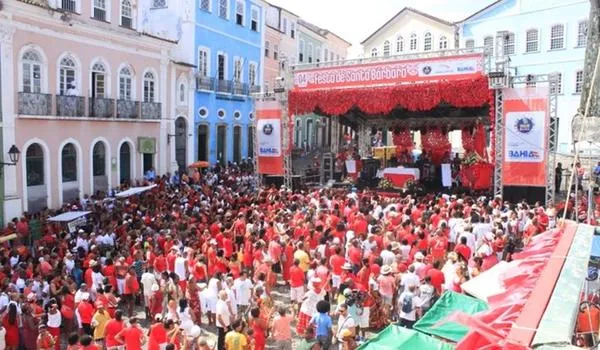 Festa de Santa Bárbara dá início aos festejos populares nesta quarta