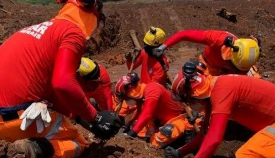 Dois anos após rompimento da barragem, bombeiros encontram mais um corpo em Brumadinho