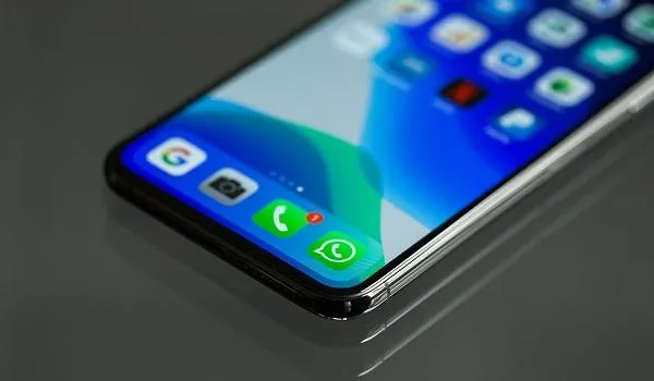 WhatsApp corrige erro que retirou "online" e "visto por último" do aplicativo; "problema pontual", disse empresa