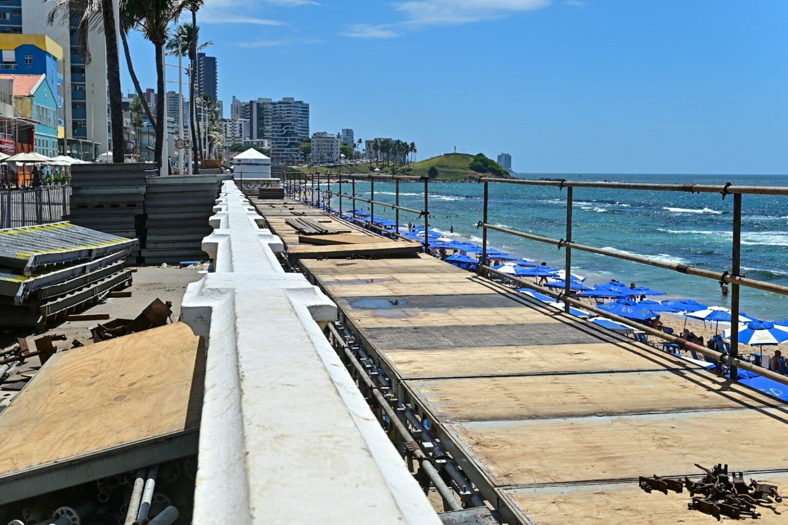 Passarela para ambulantes no Carnaval. Foto: Jefferson Peixoto Secom
