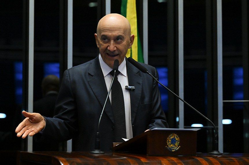 Senador Confúcio Moura (MDB-RO), autor da PEC que altera Artigo 205 da Constituição, sobre educação. Foto: Jefferson Rudy/Agência Senado