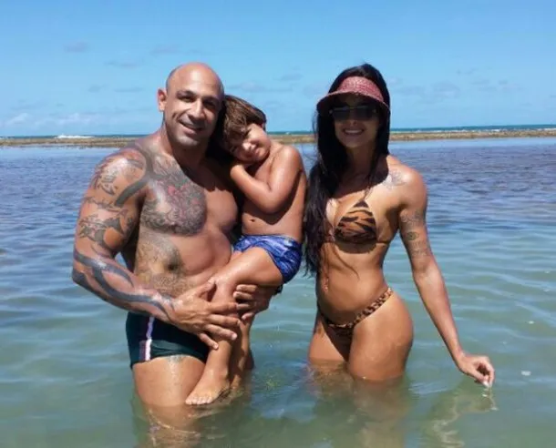 Ex-marido de Aline Riscado é baleado durante assalto no Rio de Janeiro