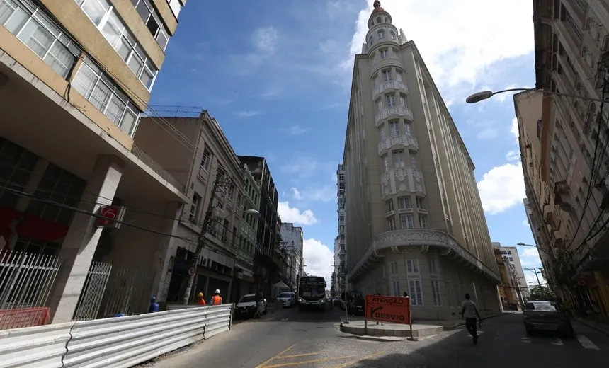A partir deste sábado, ônibus urbanos voltam a circular até o final de linha da Rua Chile; veja alterações