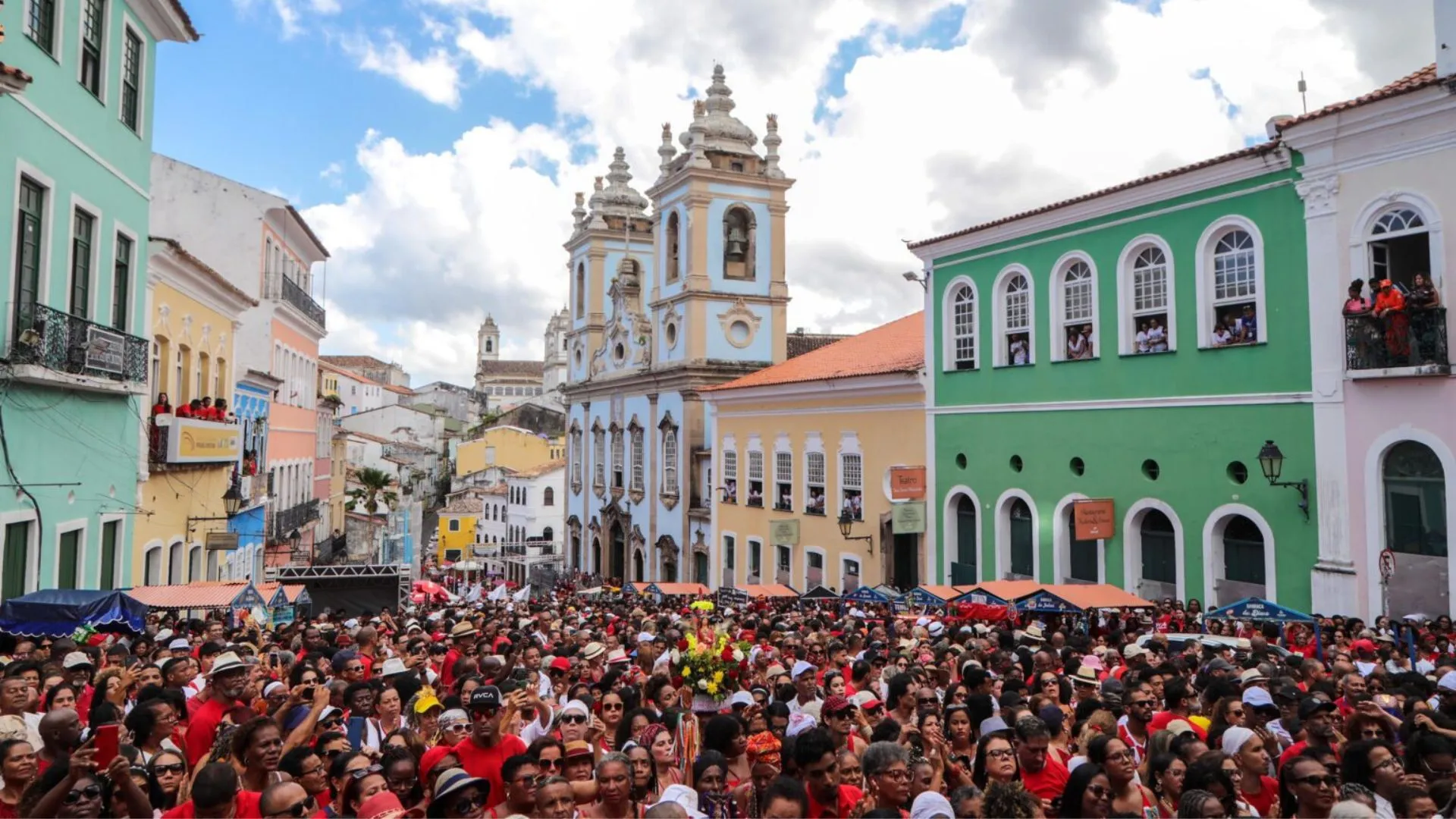Festa de Santa Bárbara altera trânsito no Centro Histórico de Salvador