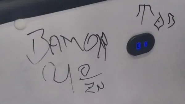 Bamor: &Ocirc;nibus sofrem vandalismo menos de uma semana ap&oacute;s entrega