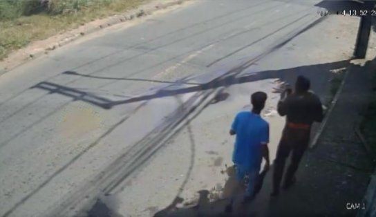 Câmeras de segurança mostram últimos momentos de jovens em ferro-velho. | Foto: Reprodução/TV Aratu