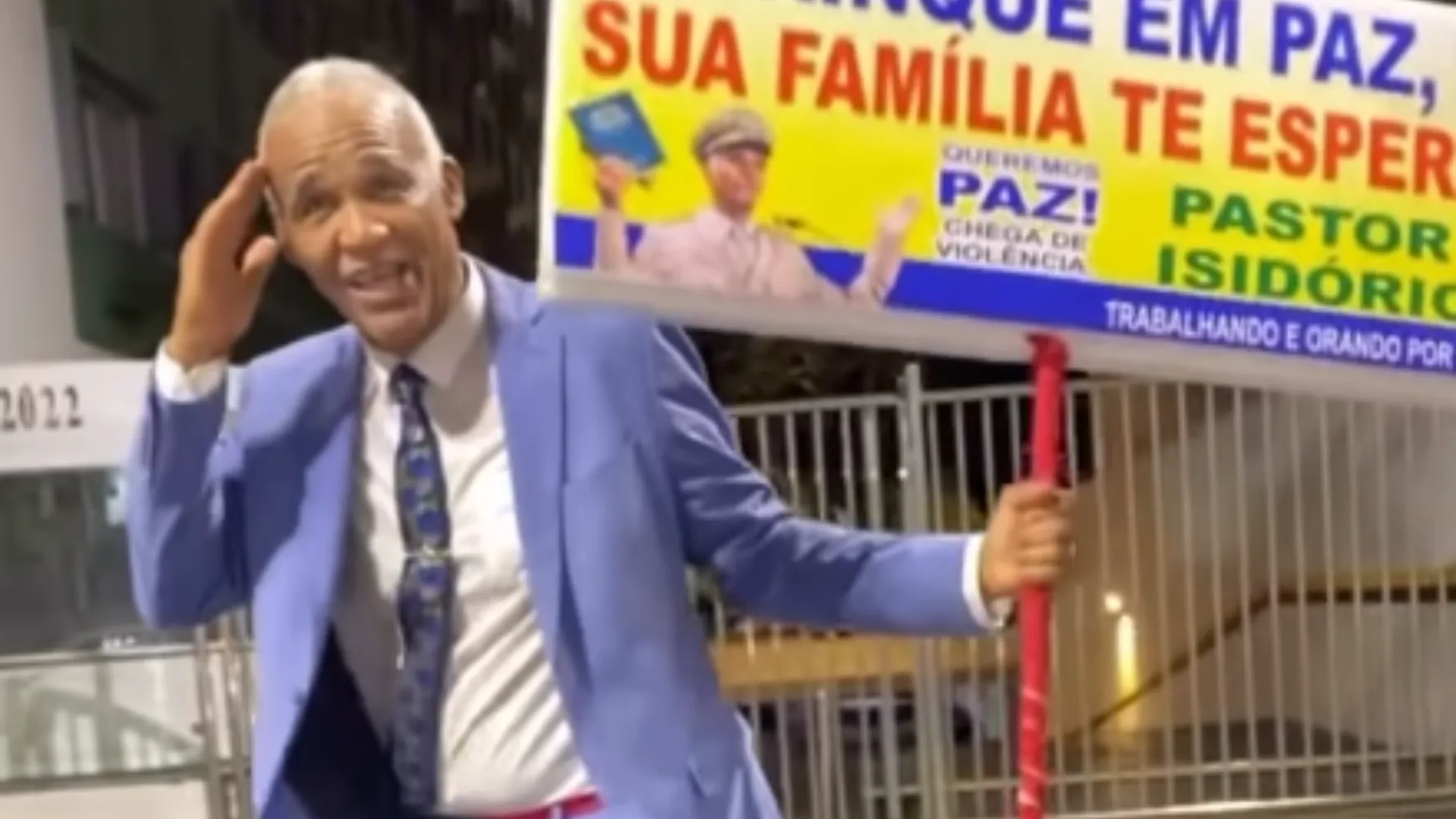 Pastor Sargento Isidório no Carnaval: 'Esse f*rico agora é de Deus'; vídeo