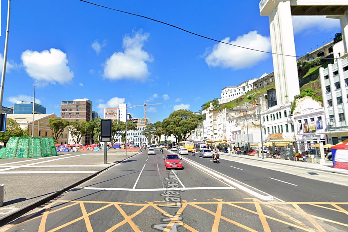 Devido ao show do cantor Léo Santana, nesta quinta-feira, o trânsito na região do Comércio será alterado pela Transalvador. Foto: Google Maps