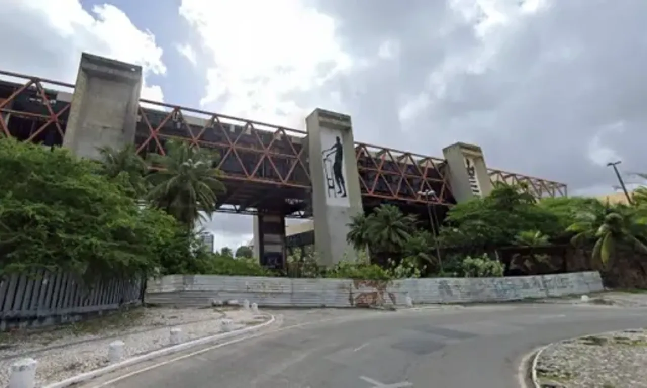 Antigo Centro de Conven&ccedil;&otilde;es de Salvador | Foto: Google Street View