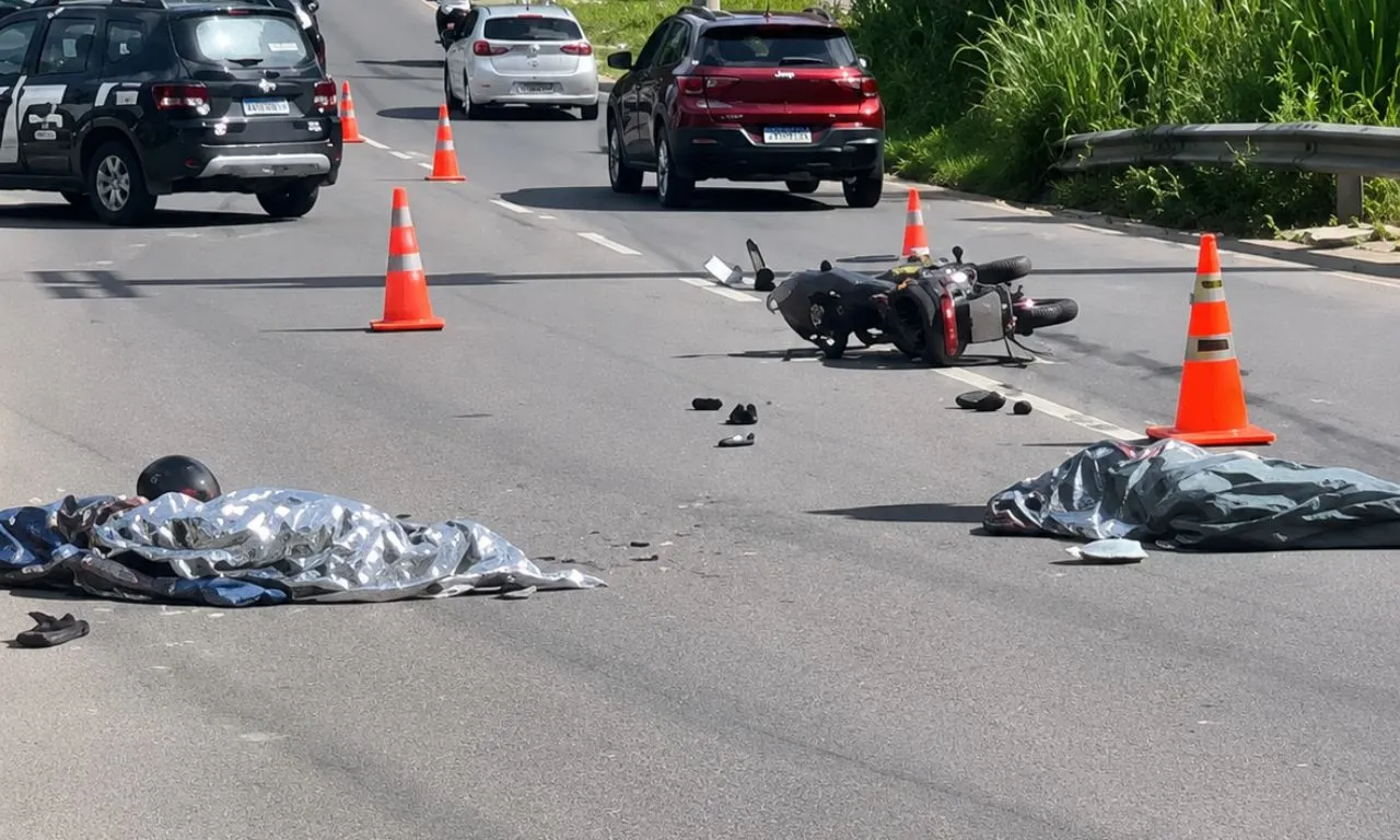 Casal morre após acidente em Cajazeiras VIII, em Salvador