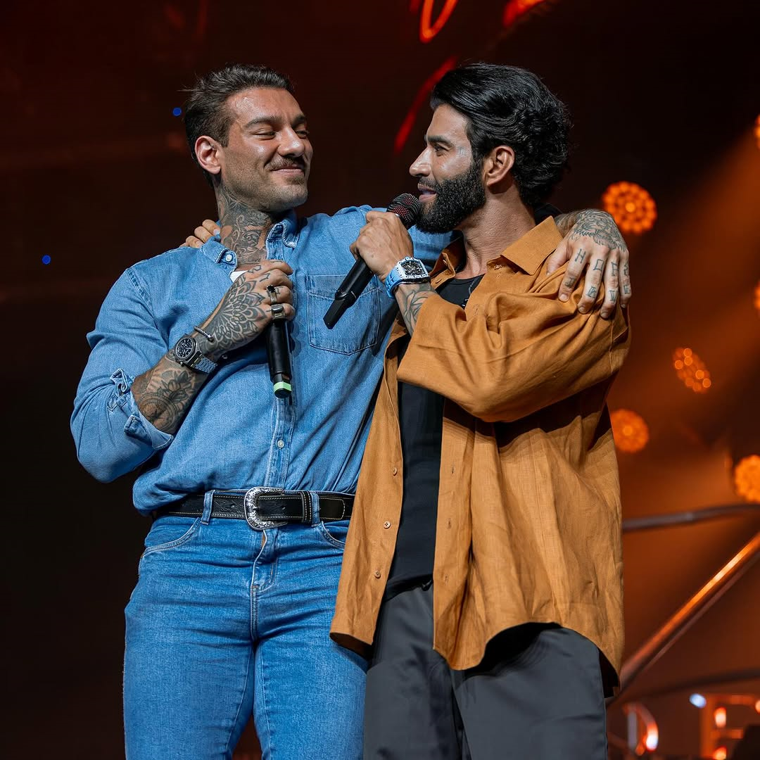 Neste domingo (26), durante um show de Gusttavo Lima, o cantor compartilhou a novidade com os fãs, afirmando que voltou para 