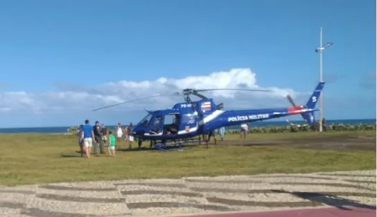 Adolescente morre após se afogar na orla de Salvador; outro jovem está desaparecido
