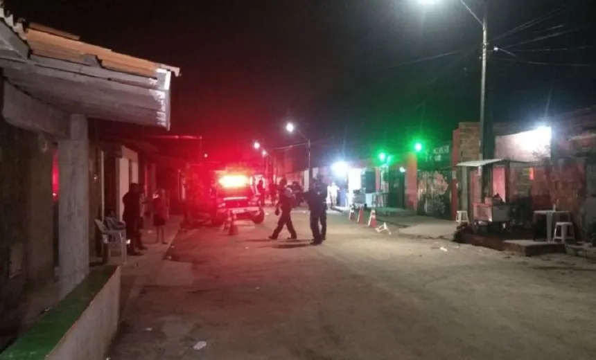 FORRÓ DO GAGO: Pelo menos, 18 pessoas  são mortas em chacina ocorrida em Fortaleza