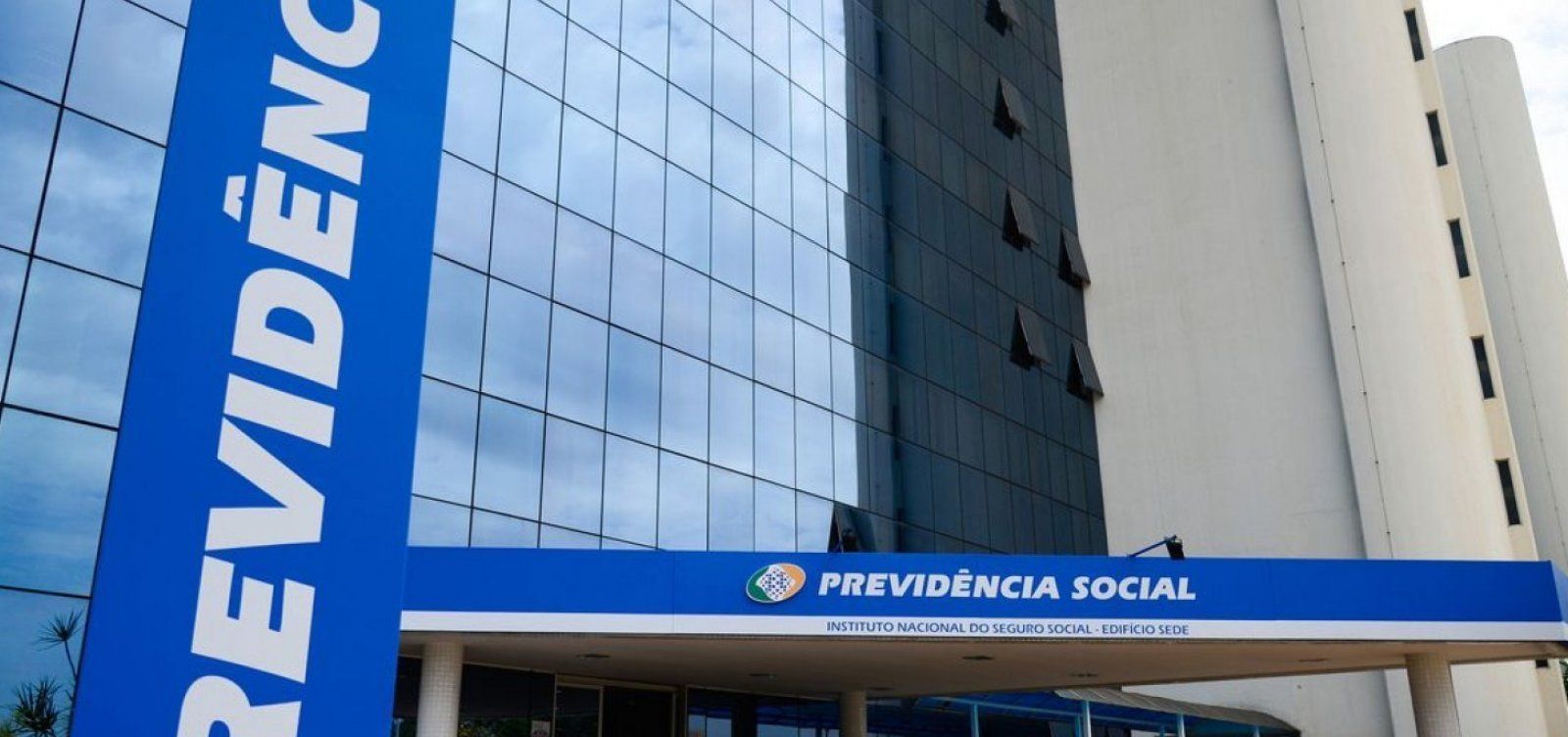 Estagi&aacute;rios do INSS de Salvador s&atilde;o investigados pela PF; um foi preso.| Foto: Reprodu&ccedil;&atilde;o