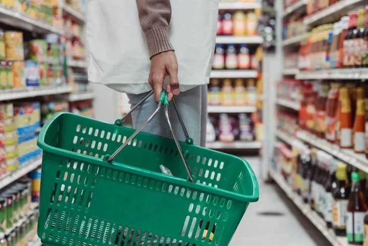 Cesta básica cai em 13 entre17 capitais pesquisadas em fevereiro; em Salvador subiu
