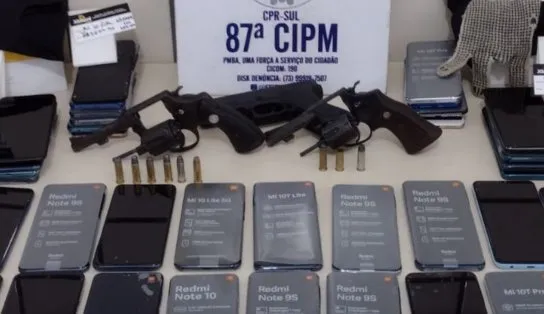 Polícia Militar recupera 40 celulares roubados por adolescente e comparsa em estabelecimento comercial 